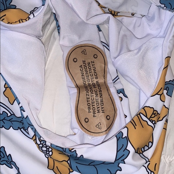 Swimsuit - Picture 3 of 3